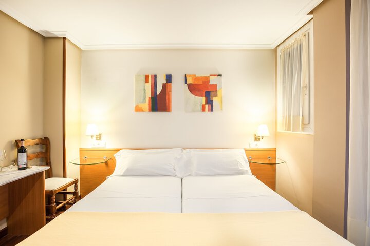 Room 41 of 76