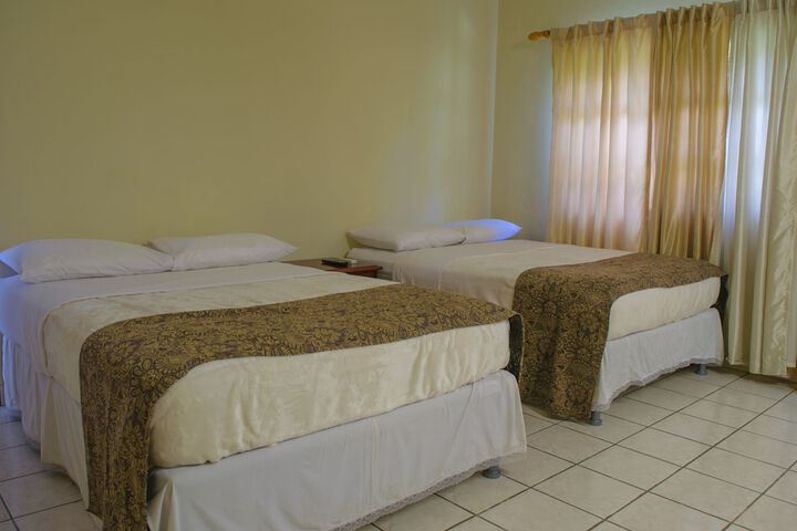 Room 10 of 39