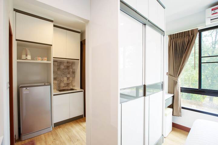 Room 14 of 20