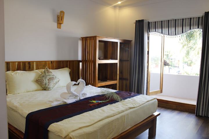 Room 7 of 74