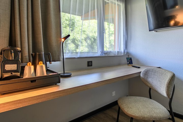 Room 14 of 50