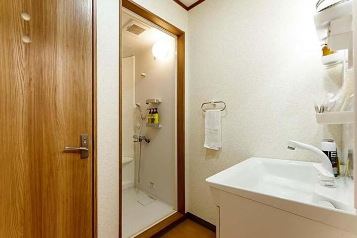 Room 26 of 26
