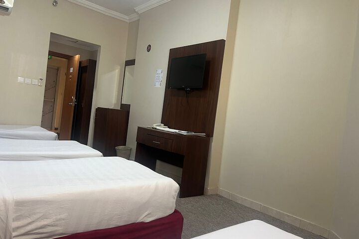 Room 5 of 15
