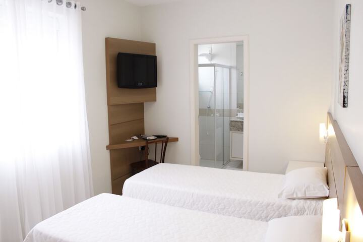 Room 3 of 27