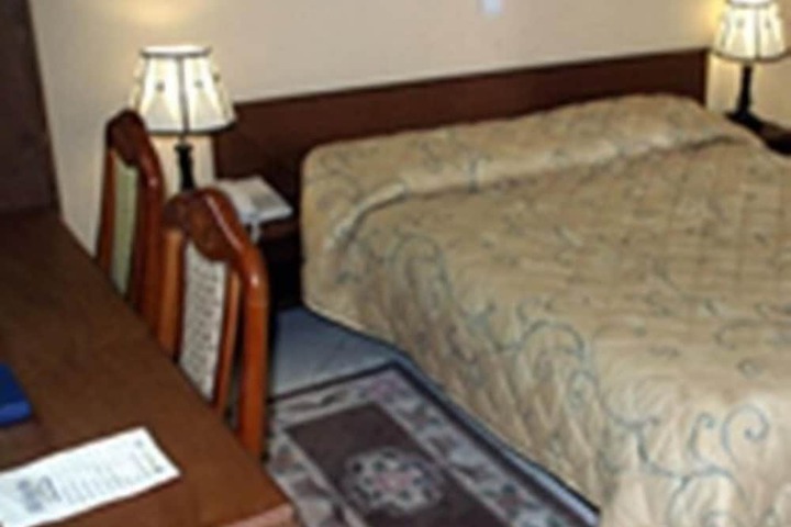 Room 2 of 9