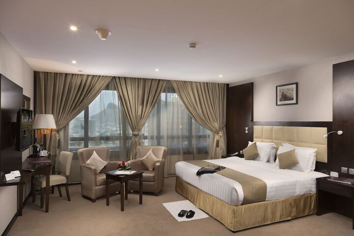 Room 14 of 63