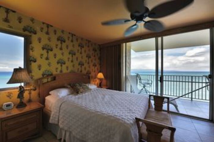 Room 19 of 38