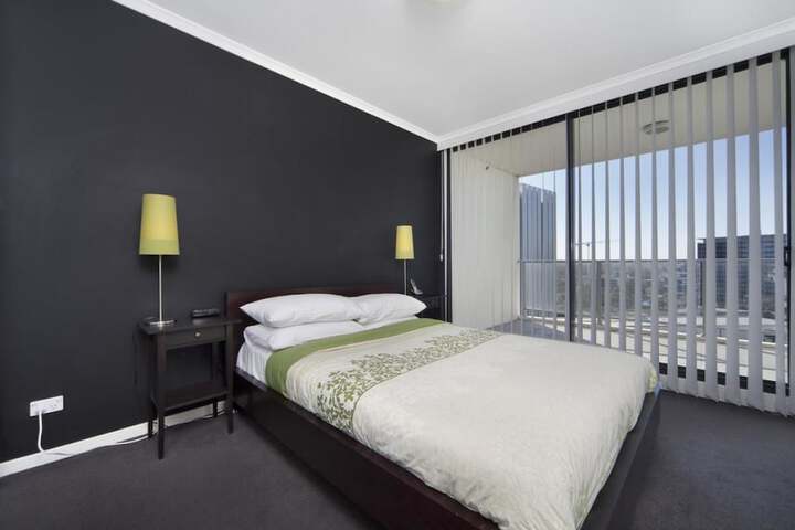 Room 2 of 9