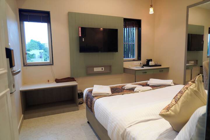 Room 14 of 40