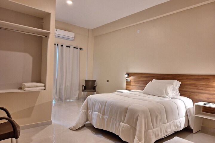 Room 2 of 7