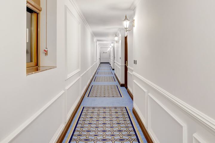 Ballroom/Hall 97 of 138