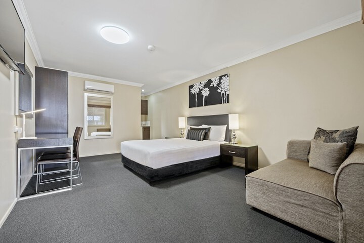 Room 9 of 46
