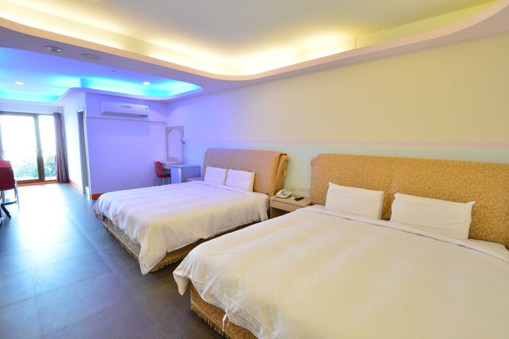 Room 14 of 36