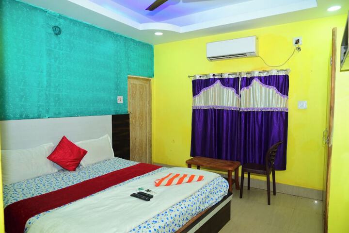 Room 10 of 20