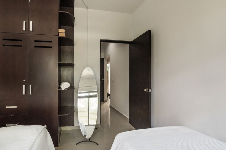 Room 13 of 129