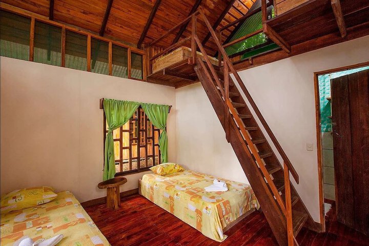 Room 5 of 7