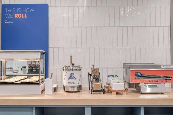 Breakfast/Coffee Service 49 of 60