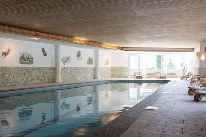 Pool 66 of 123