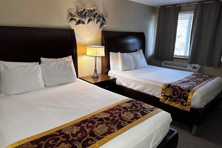 Room 93 of 390
