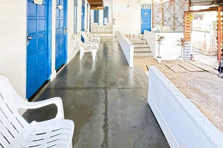 Hotel Entry