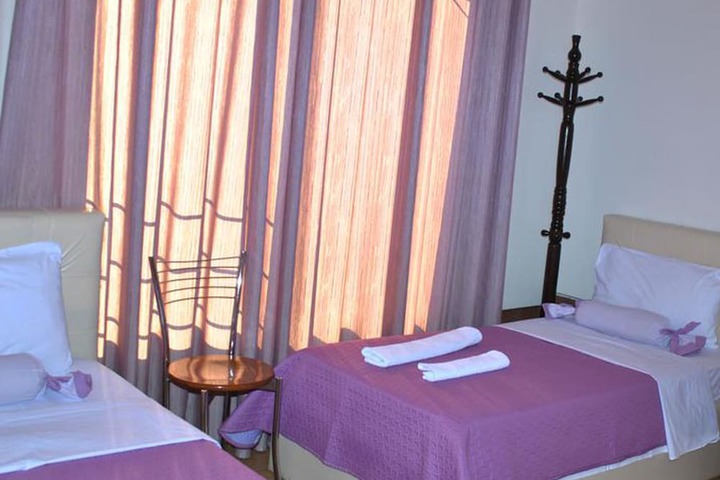 Room 4 of 21