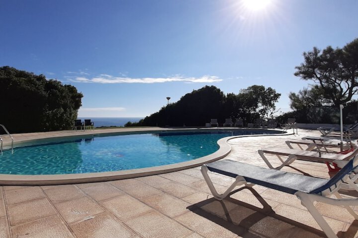Pool 18 of 42