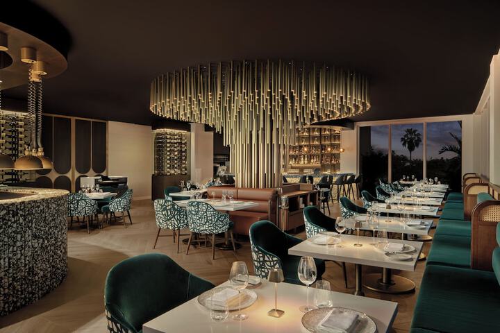 Dining 74 of 96