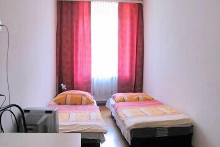 Room 20 of 31
