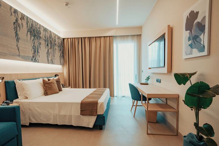 Room 15 of 107