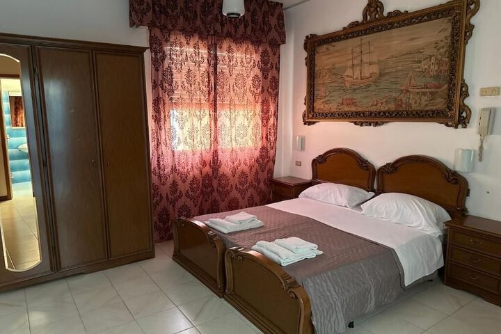 Room 8 of 45