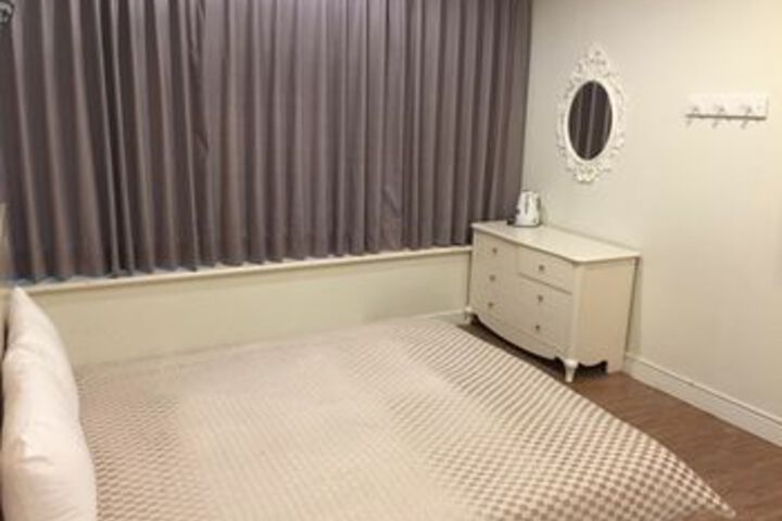 Room 30 of 73