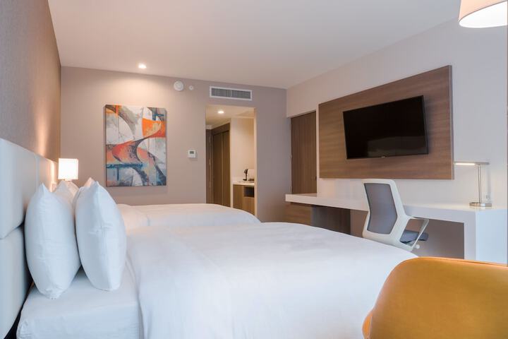 Room 40 of 80