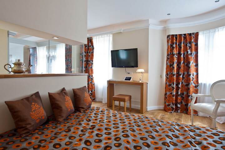 Room 26 of 50