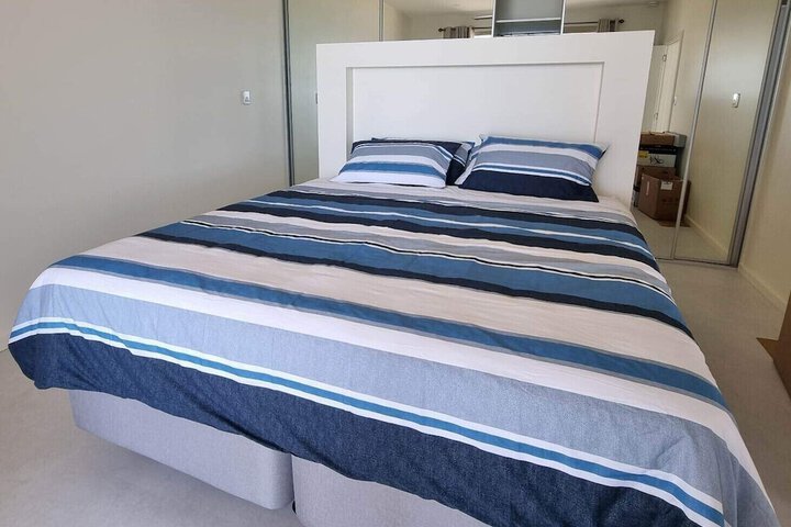 Room 2 of 11
