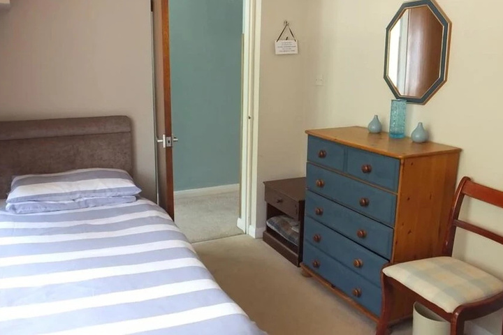 Room 3 of 16