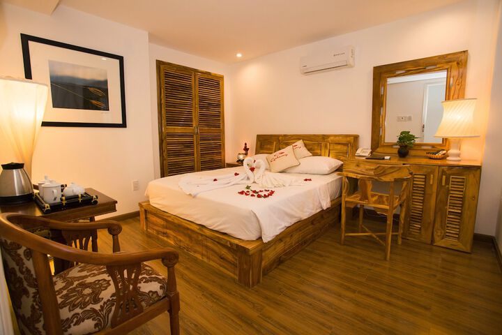 Room 2 of 39