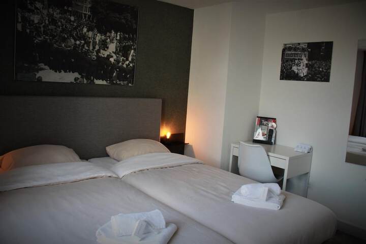 Room 16 of 51