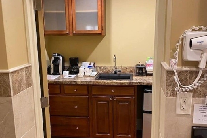 Private kitchenette