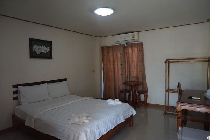 Room 11 of 24
