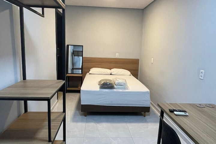 Room 30 of 80