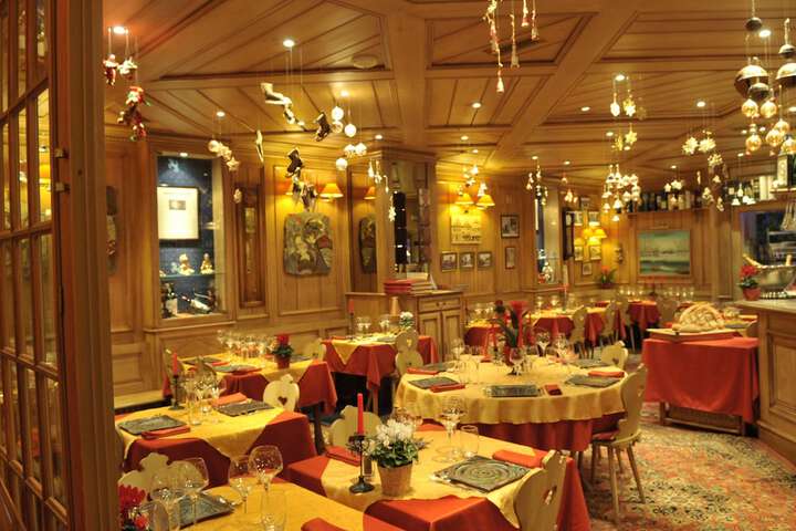 Dining Photos
