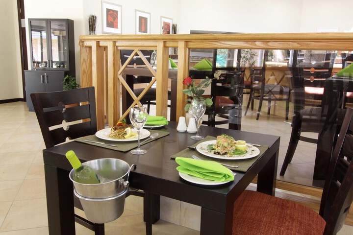 Dining 74 of 120