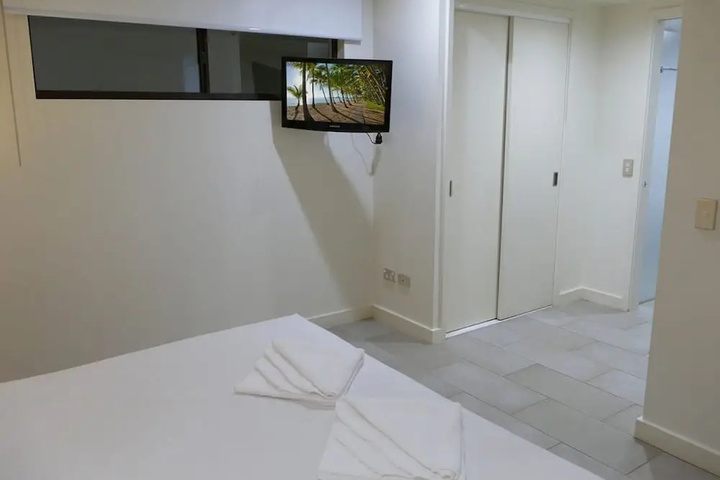 Room 3 of 13