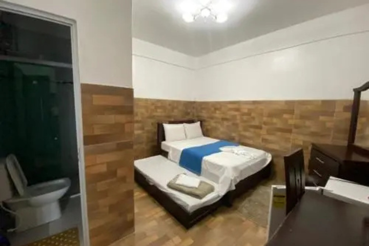 Room 4 of 19