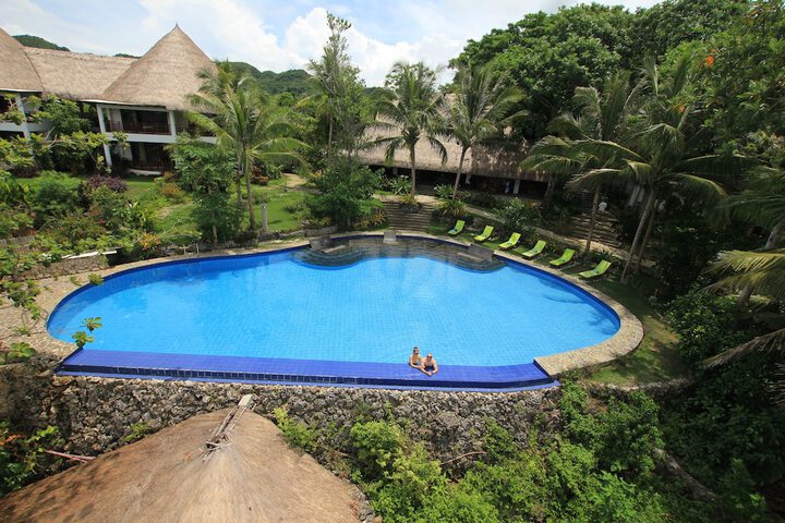 Pool 34 of 108