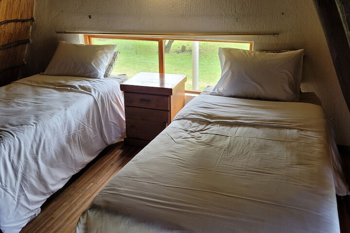 Room 10 of 80