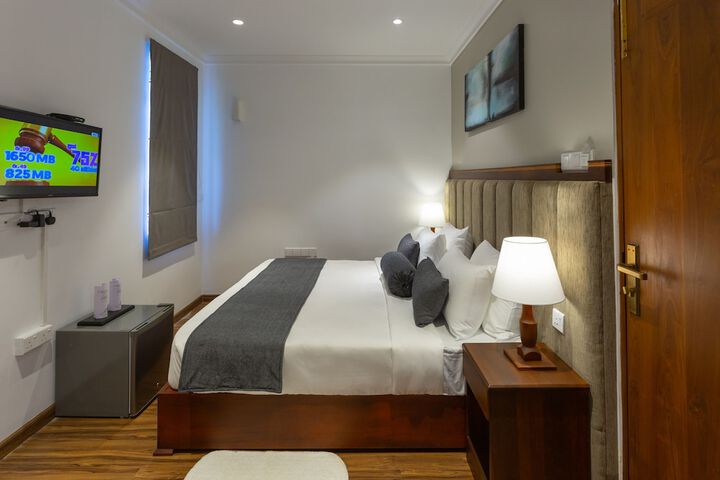 Room 5 of 59