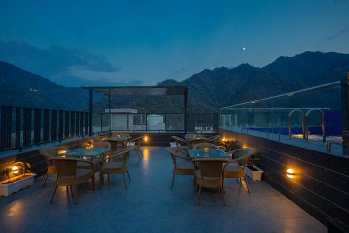 Perfectstayz Premium Heritage Near Neem Beach