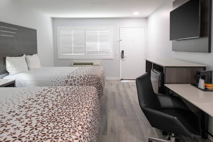 Room 14 of 25