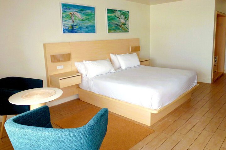 Room 9 of 31